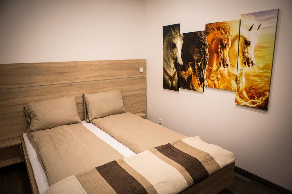 Relax Apartmanhaz Morahalom Exterior photo
